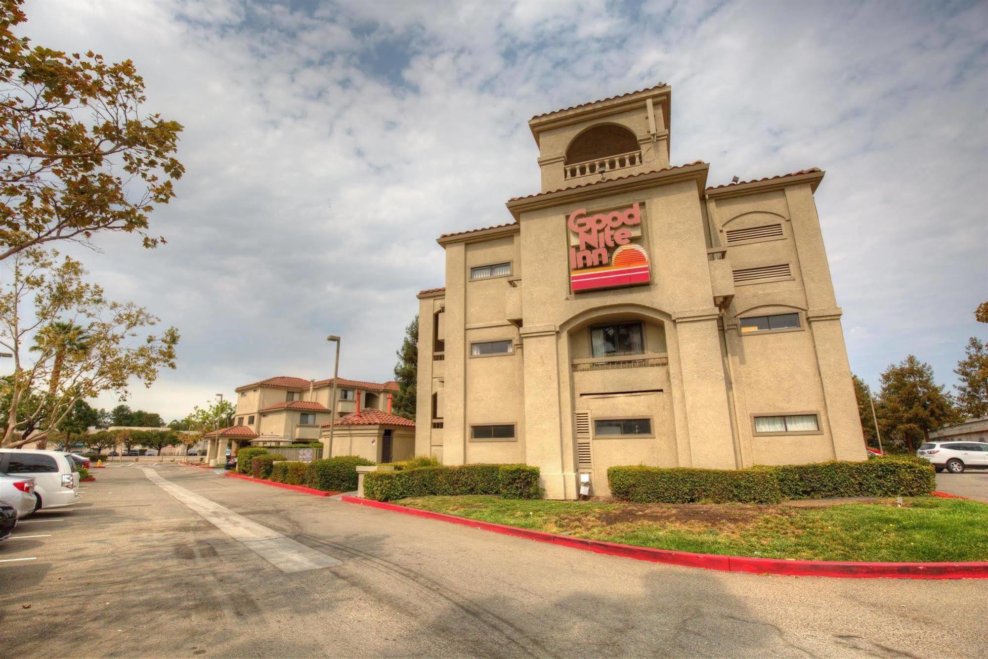 Good Nite Inn Fremont Esterno foto